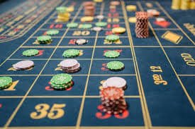 pak games pak games Mobile App — Slots aur Live Tables Hamesha Saath
